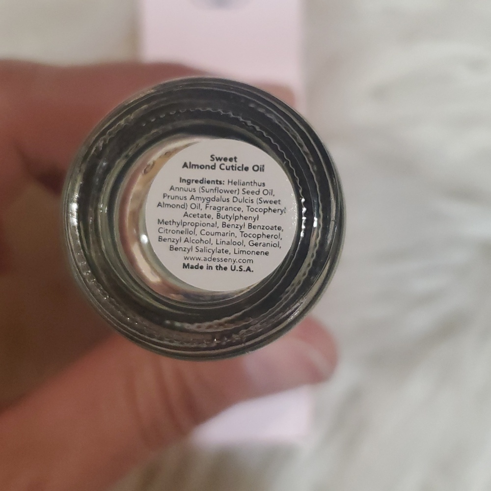 Adesse Sweet Almond Cuticle Oil - Picture 7 of 7